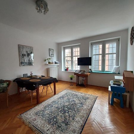 Apartment In Old Town - View Of Mariacki Church Gdańsk Kültér fotó